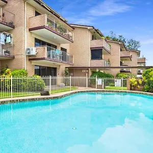 Apartment Seascapeatalexbeach Budget, Alexandra Headland